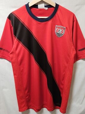 Vintage Red US Soccer Jersey With Blue Stripe sz L